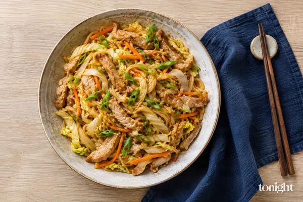 Nouilles au porc et au chou chinois à la chinoise